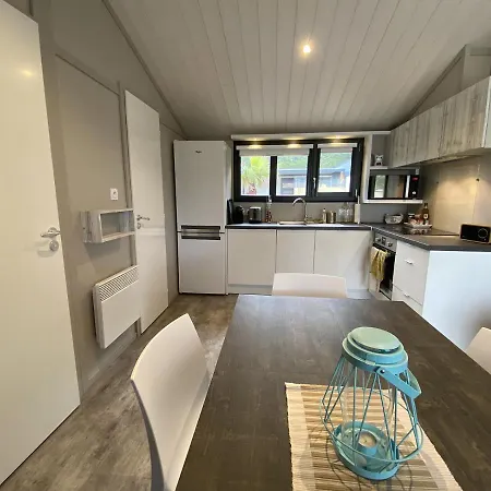 Pour 5 - Piscine Couverte - St Hilaire Chalet