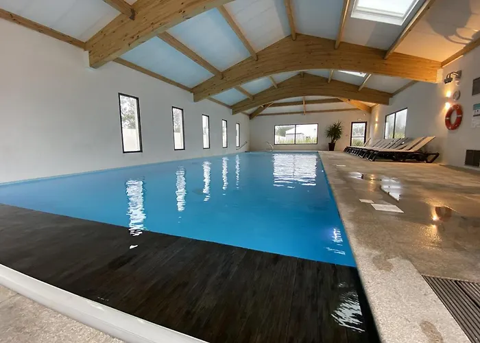 木屋 Pour 5 - Piscine Couverte - St Hilaire La Parée Preneau